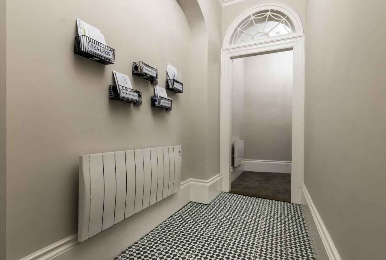 Fisherman'S Catch - Two Bedroom Luxury Apartment - تينبي المظهر الخارجي الصورة